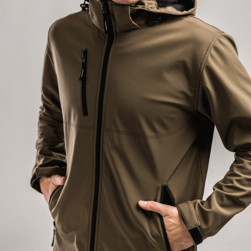 ZAGREB. Men's softshell with removable hood