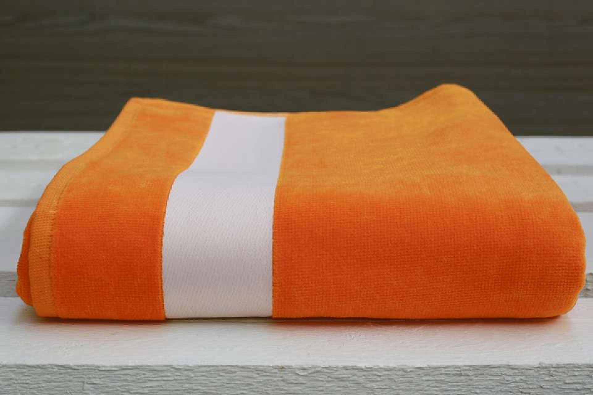 OLIMA VELOUR BEACH TOWEL