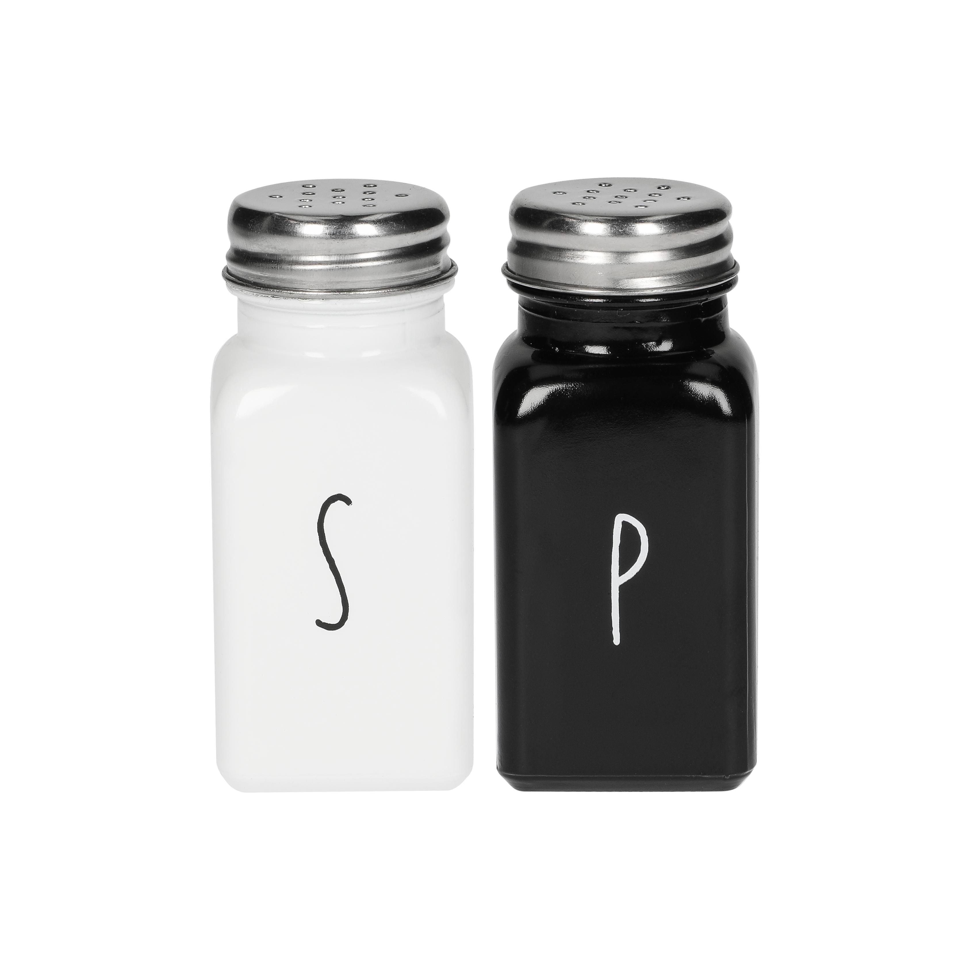 Salt and pepper set 