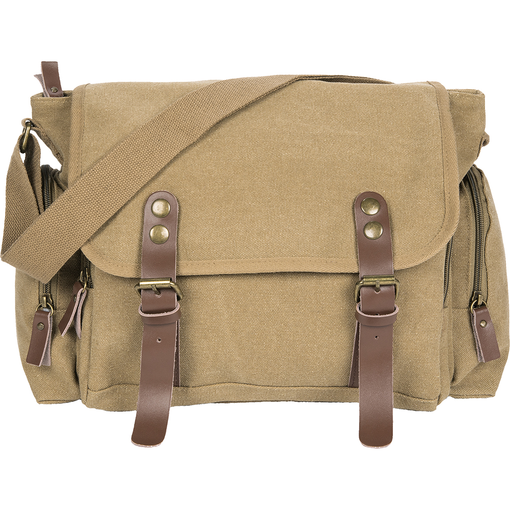 in canvas polycotton material with vintage looking and trimming in genuine leather. With wide front pocket