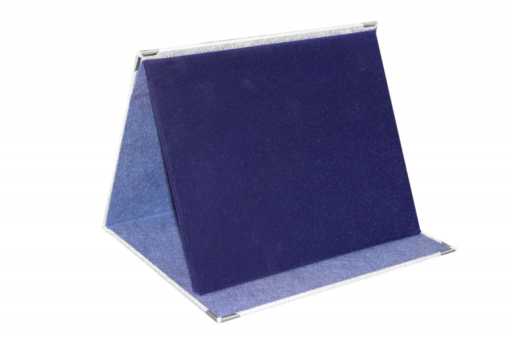 BLUE AND SILVER PLAQUE BOX 25X20 CM