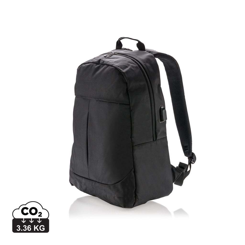 Power USB laptop backpack